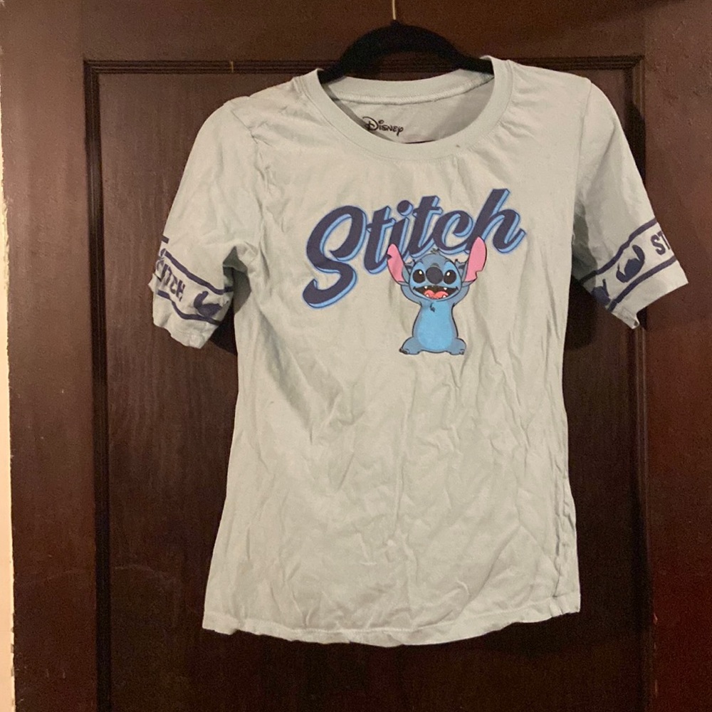 Kohl’s ringer style type tee